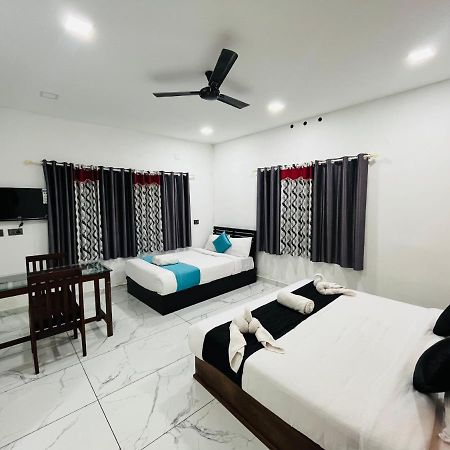 The Mountcourt Hotel Munnar Exterior foto