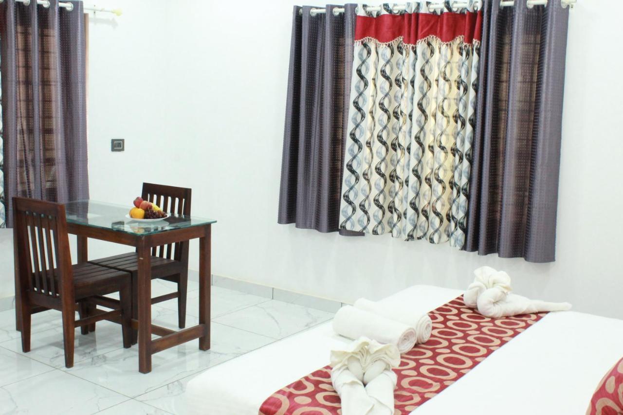 The Mountcourt Hotel Munnar Exterior foto