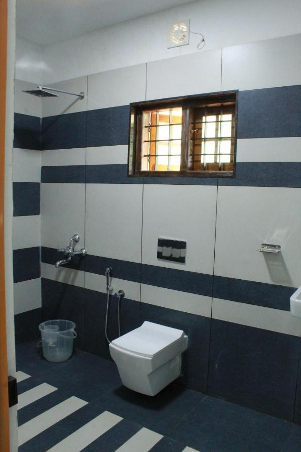 The Mountcourt Hotel Munnar Exterior foto